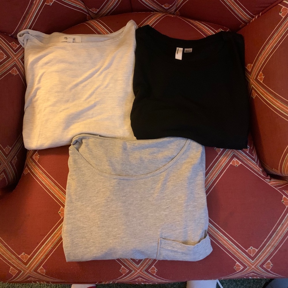 Set of three long sleeve tees!
